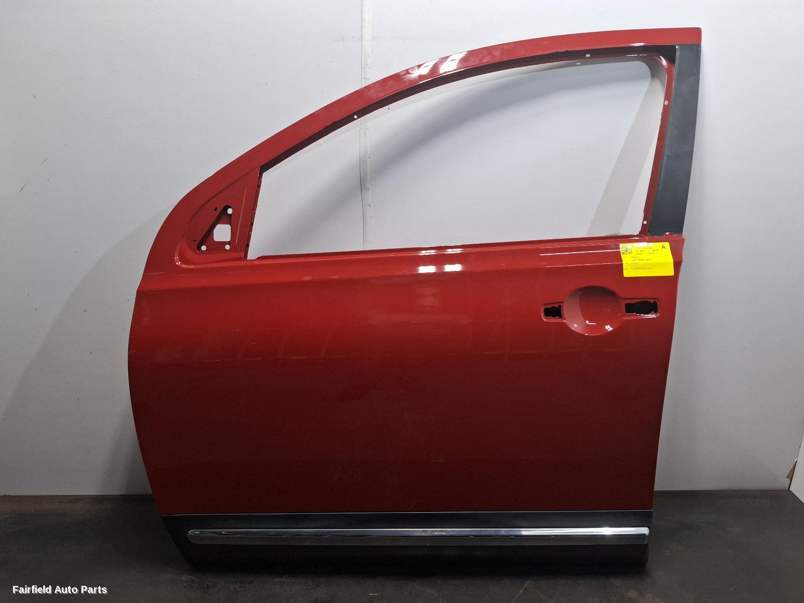 2010-2014 Nissan Dualis Left Front Door