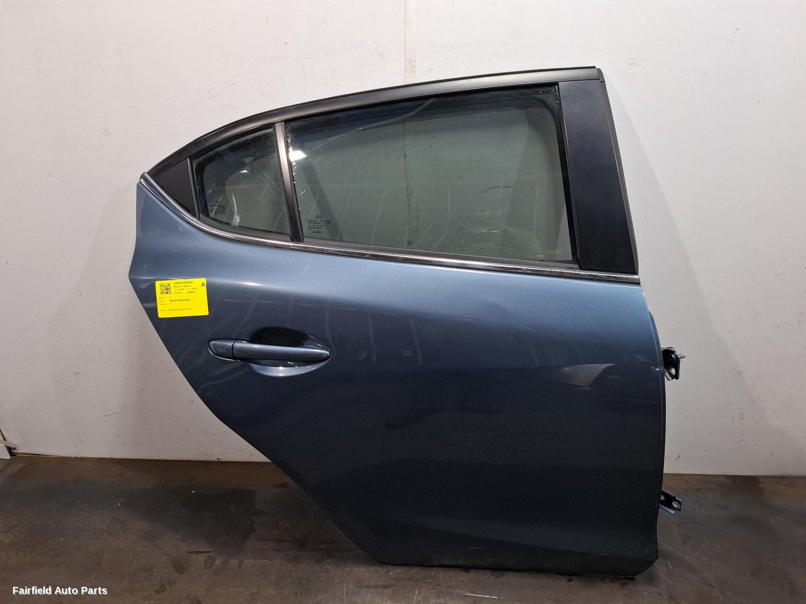 2013-2019 Mazda 3 Right Rear Door Sliding