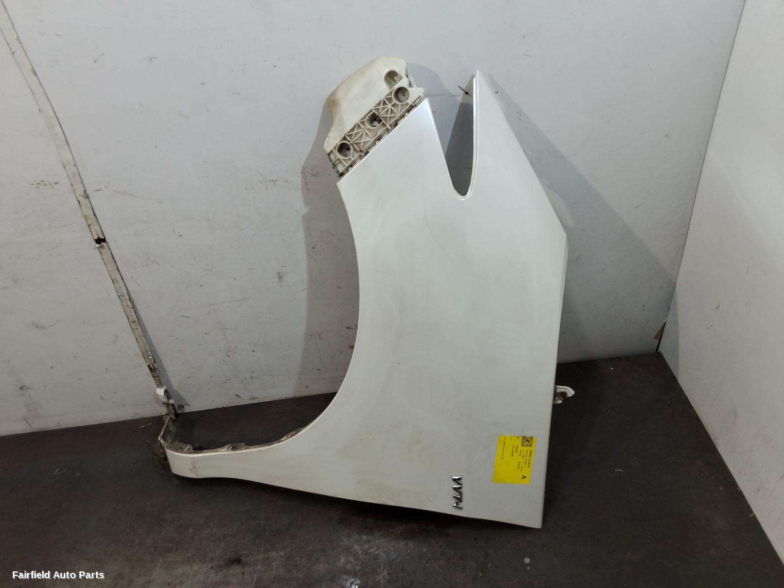 2006-2020 Toyota Tarago Left Guard