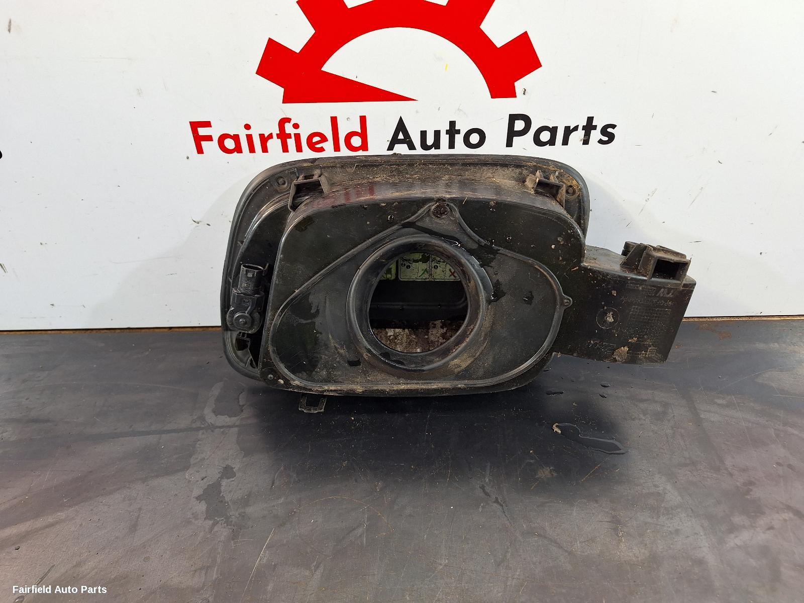 2017-2020 Holden Commodore Fuel Door   Filler