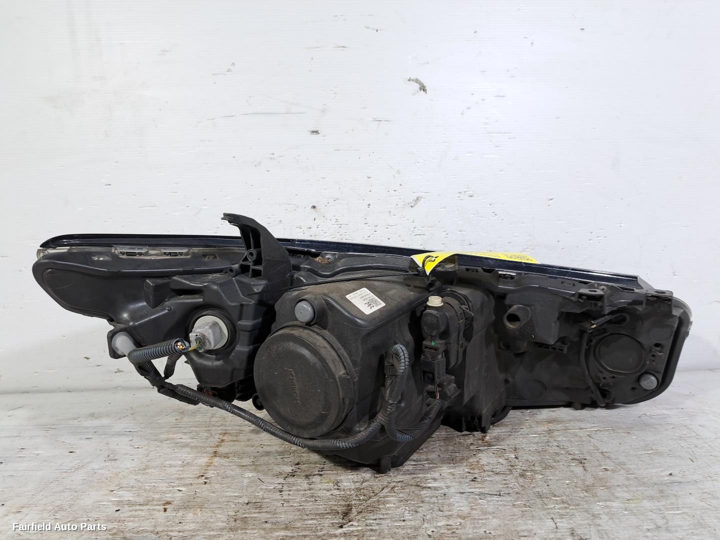 2015-2018 Toyota Corolla Left Headlamp