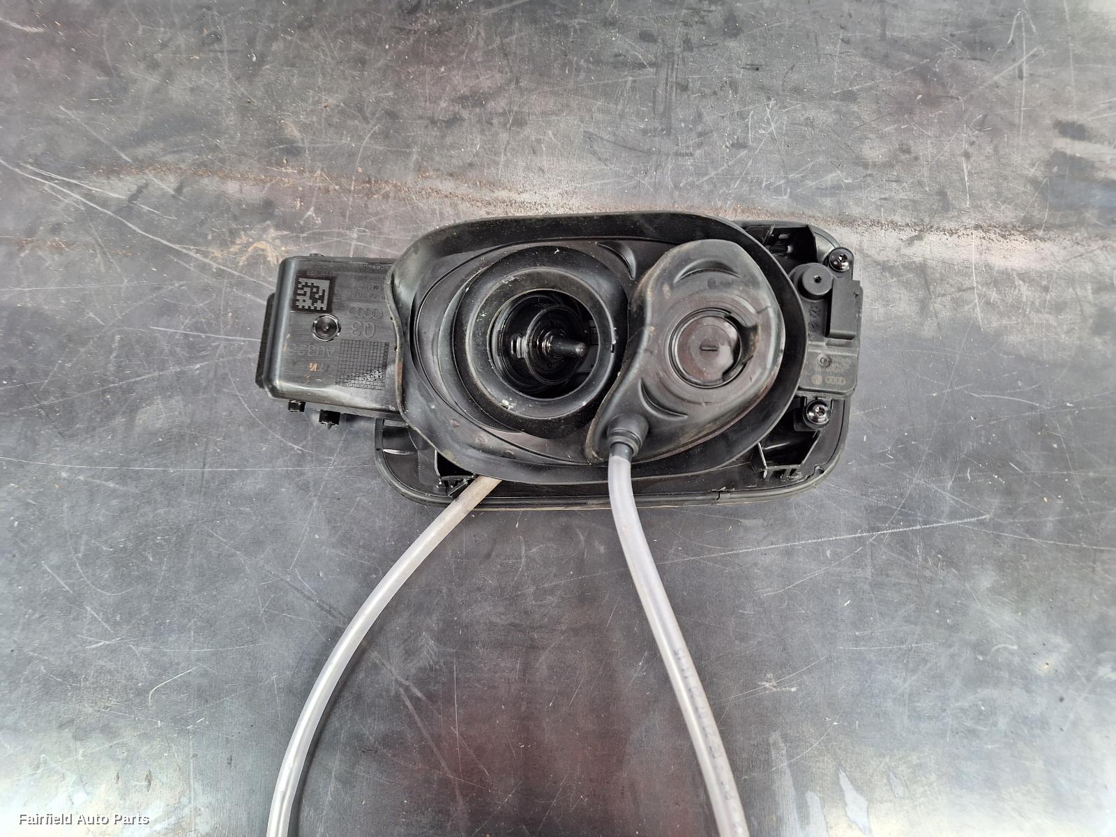 2019-2025 Audi Q3 Fuel Door   Filler