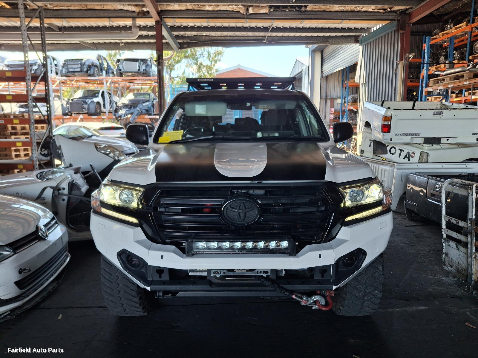 2015-2021 Toyota Landcruiser Front Bumper