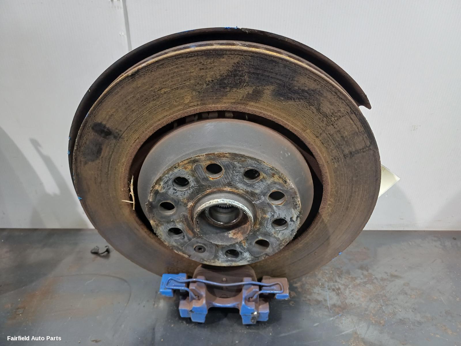 2014-2020 Volkswagen Golf Left Rear Hub Assembly