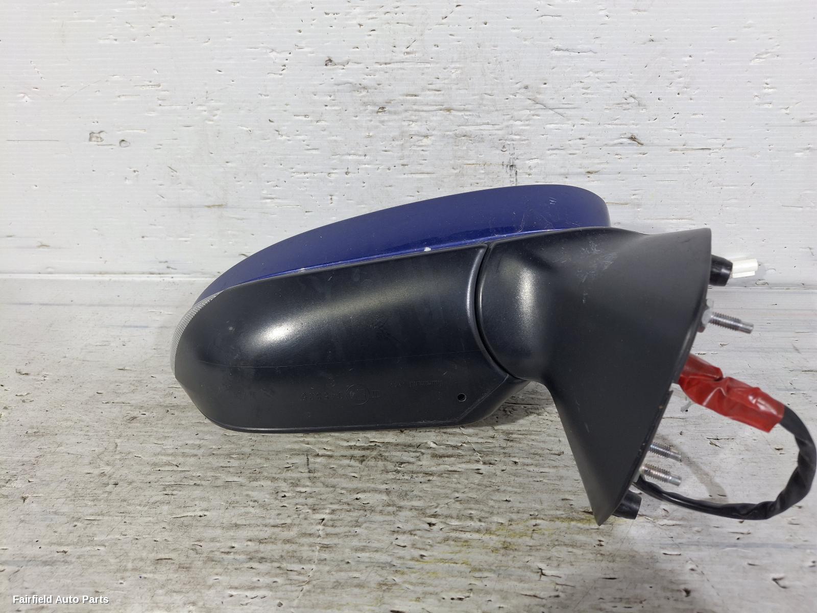 2020-2026 Toyota Yaris Cross Right Door Mirror