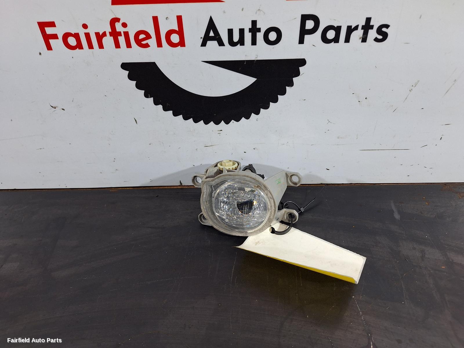 2015-2024 Toyota Hilux Right Indicator Fog Side