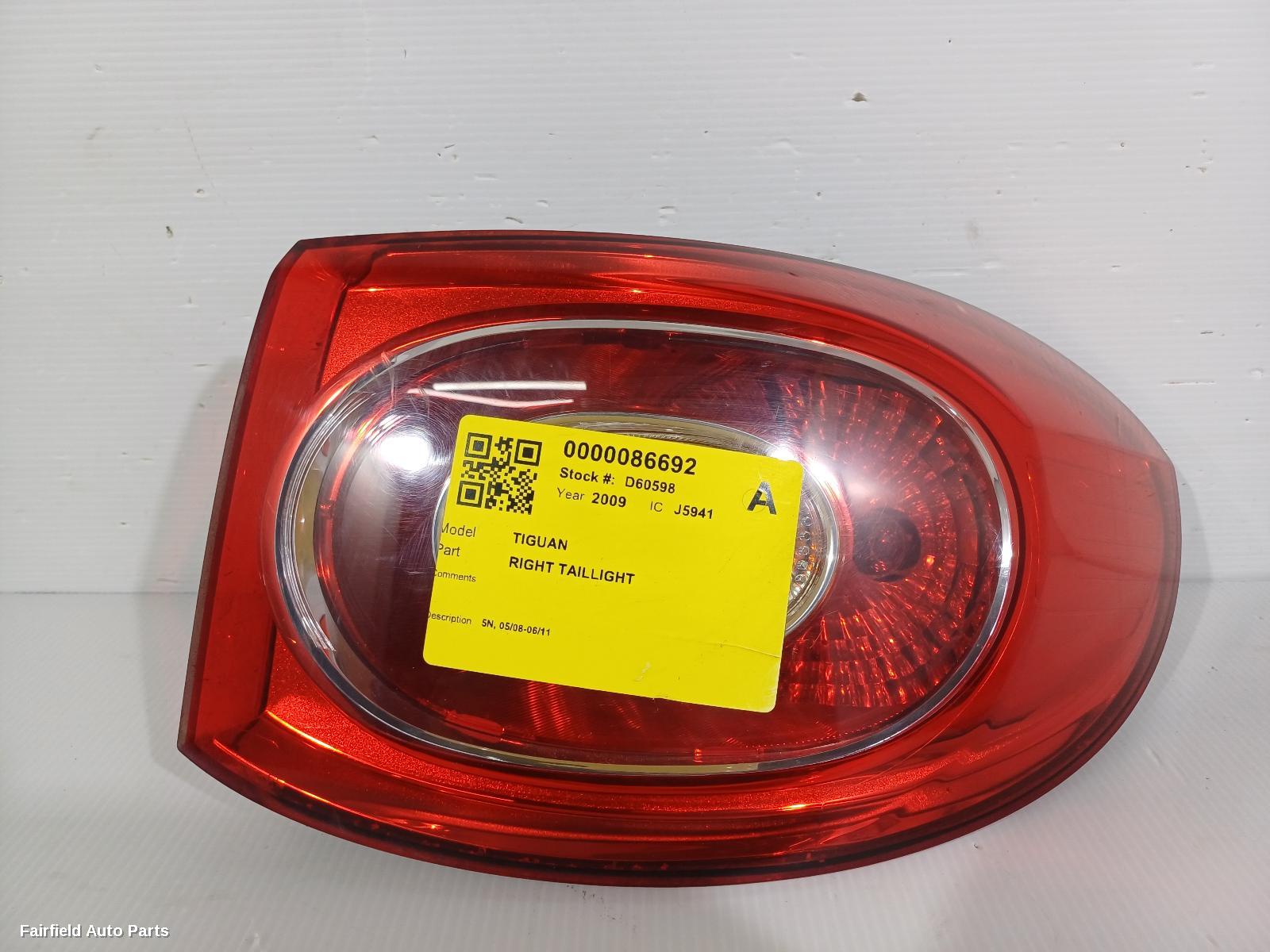 2008-2011 Volkswagen Tiguan Right Taillight