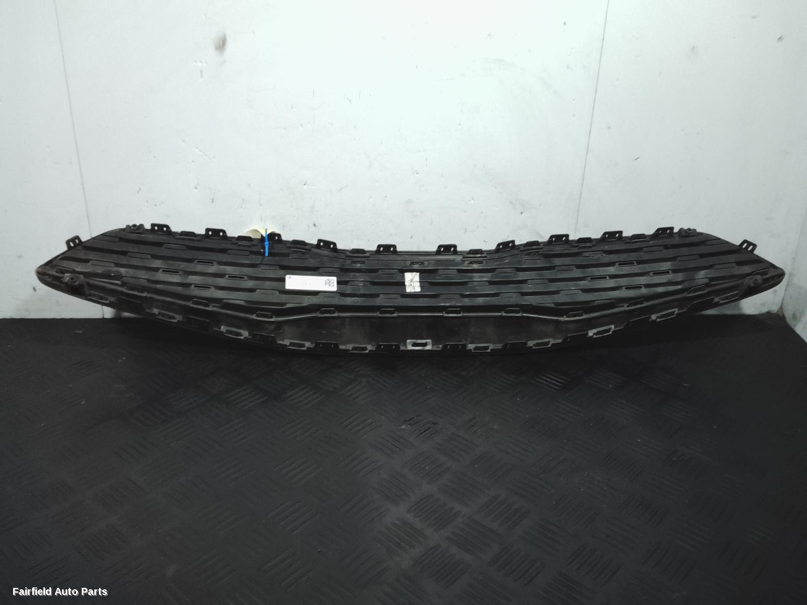 2020-2024 Kia Stonic Grille