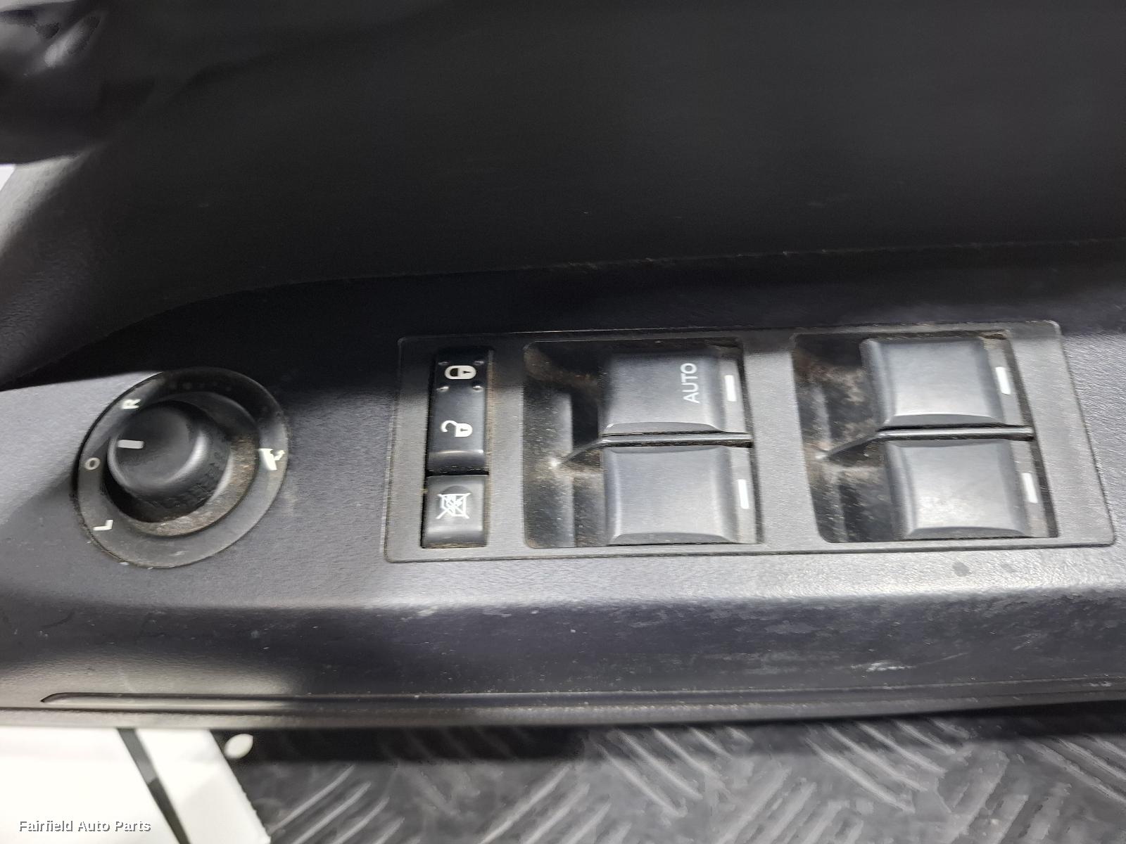 2007-2016 Jeep Patriot Pwr Dr Wind Switch