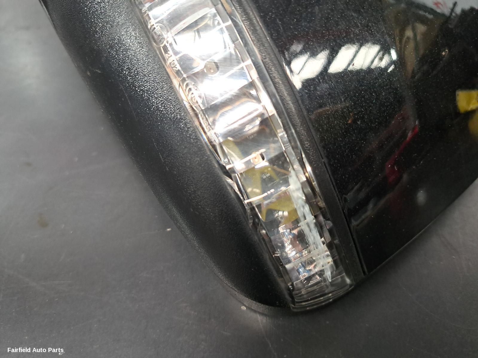 2013-2016 Jeep Grandcherokee Left Door Mirror