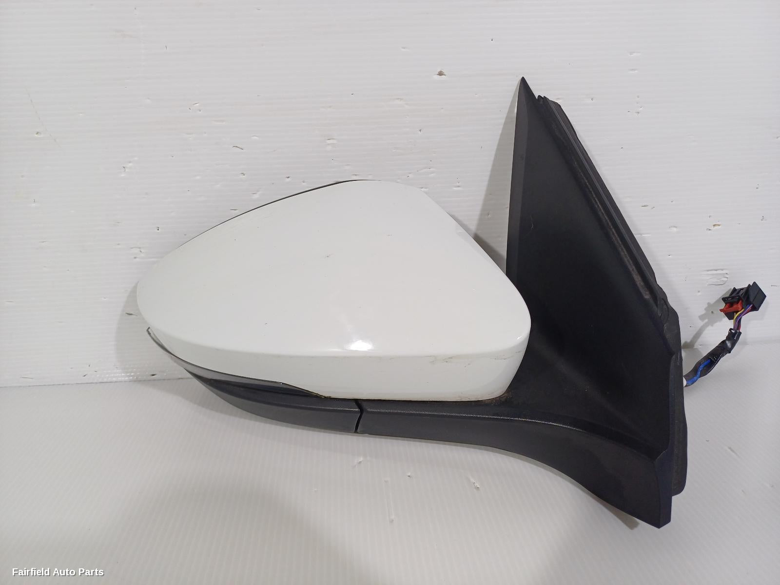 2020-2023 Volkswagen T-cross Right Door Mirror