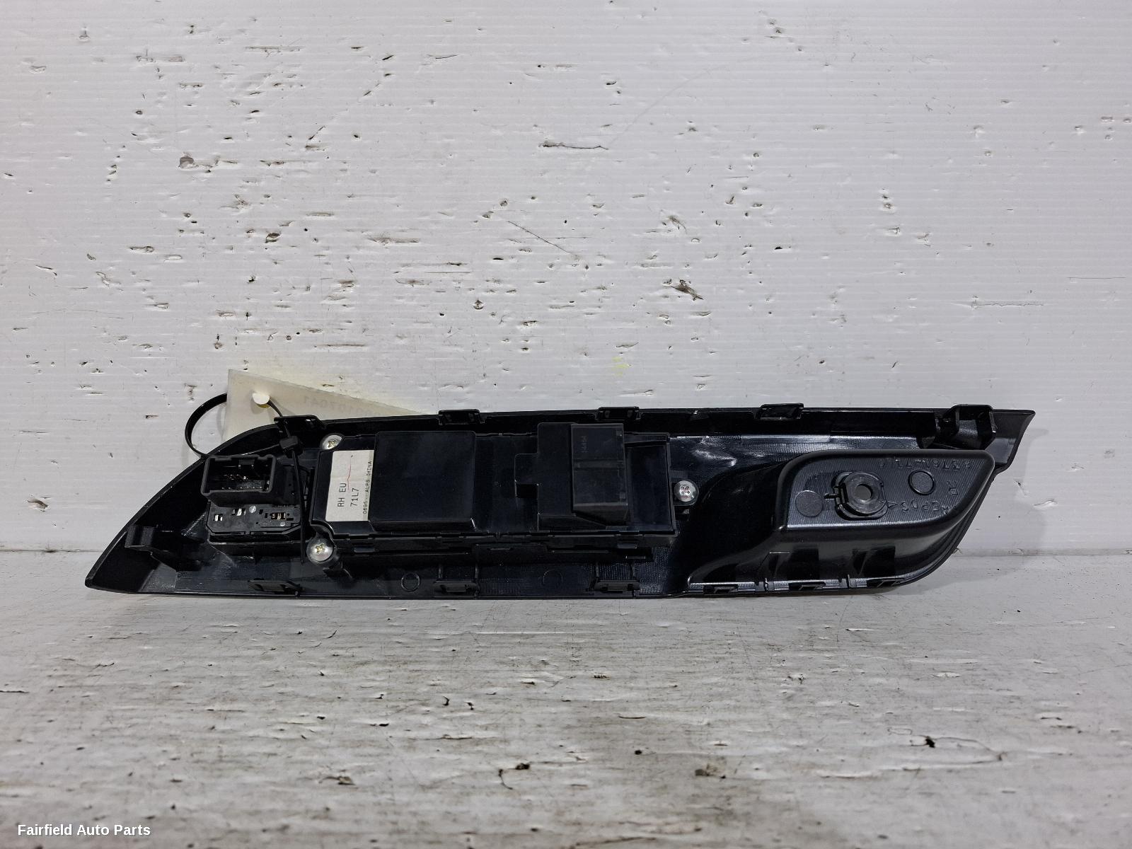 2010-2017 Suzuki Swift Pwr Dr Wind Switch