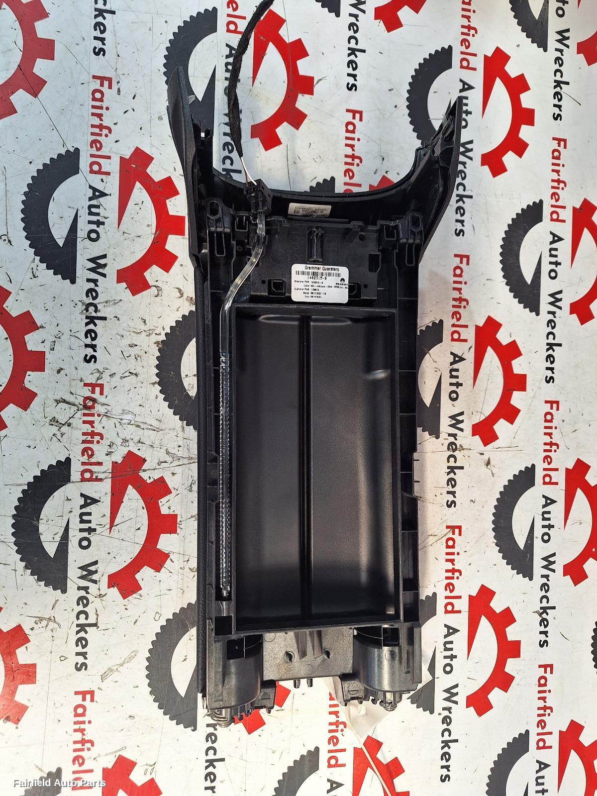 2019-2026 Mercedes Glb Class Console