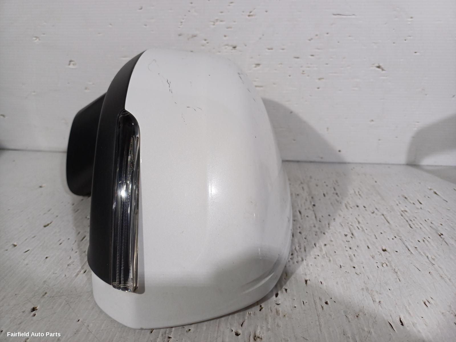 2015-2020 Volvo Xc90 Left Door Mirror