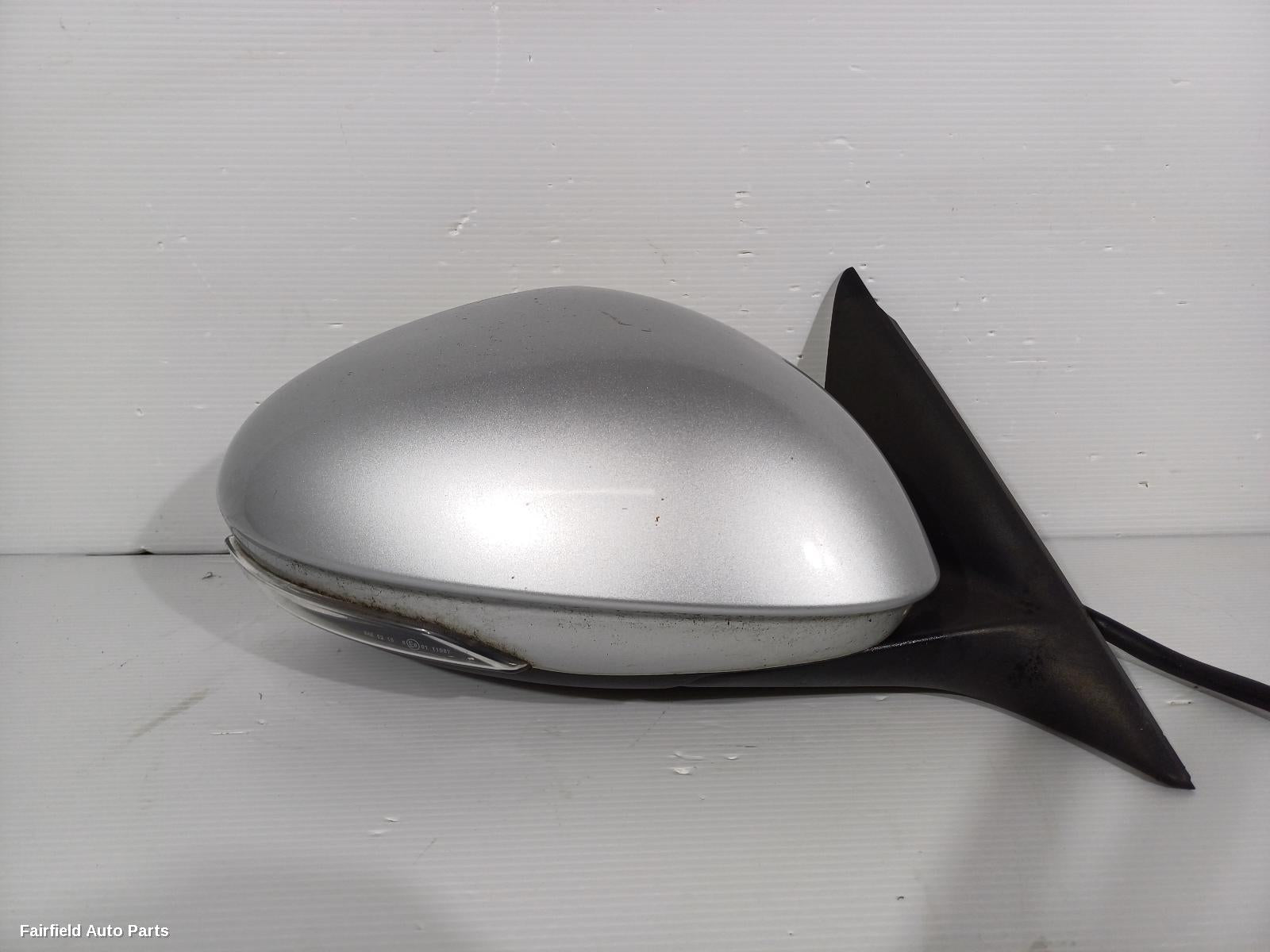 2016-2022 Alfa Romeo Giulia Right Door Mirror