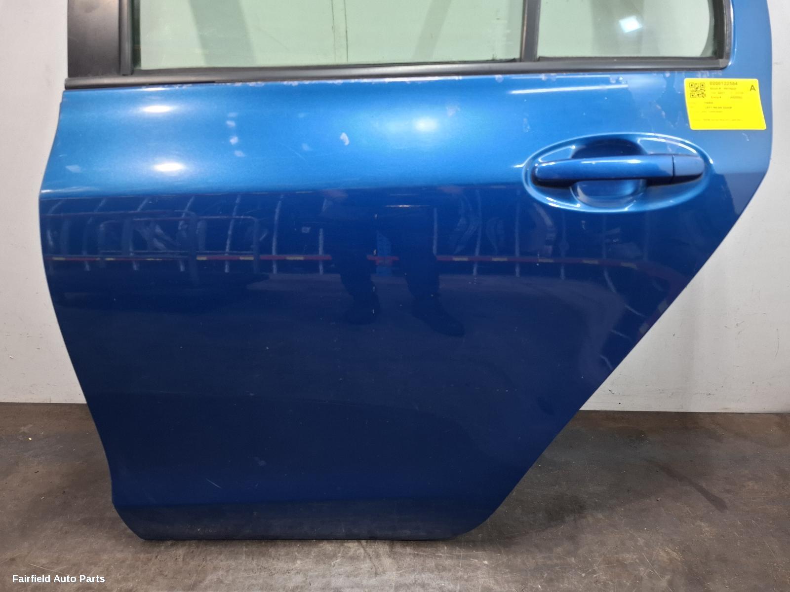 2005-2011 Toyota Yaris Left Rear Door Sliding