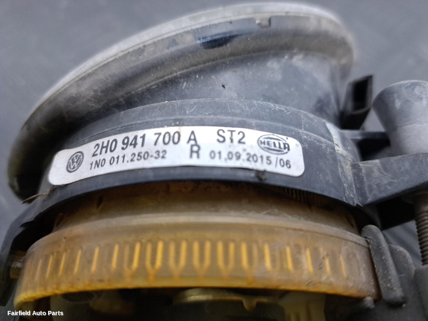 2010-2016 Volkswagen Amarok Right Indicator Fog Side