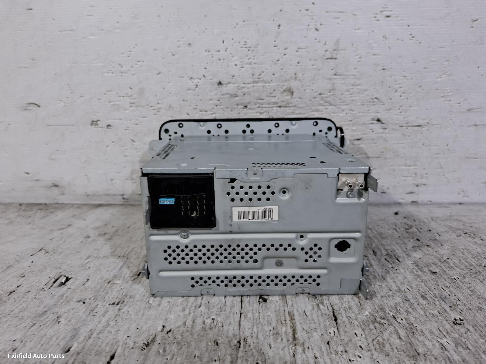 2010-2016 Volkswagen Amarok Radio Cd Dvd Sat Tv