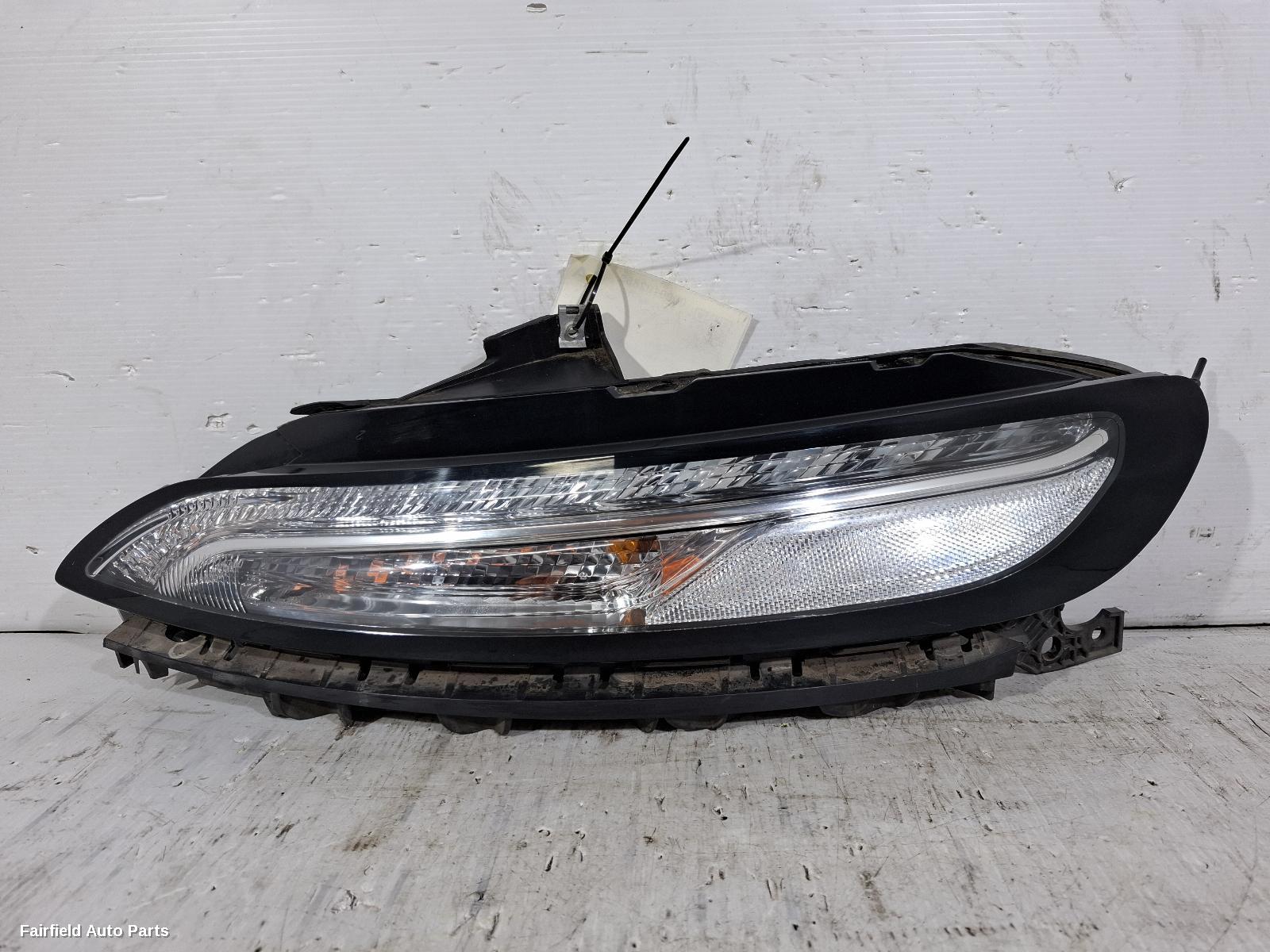 2014-2018 Jeep Cherokee Left Indicator Fog Side