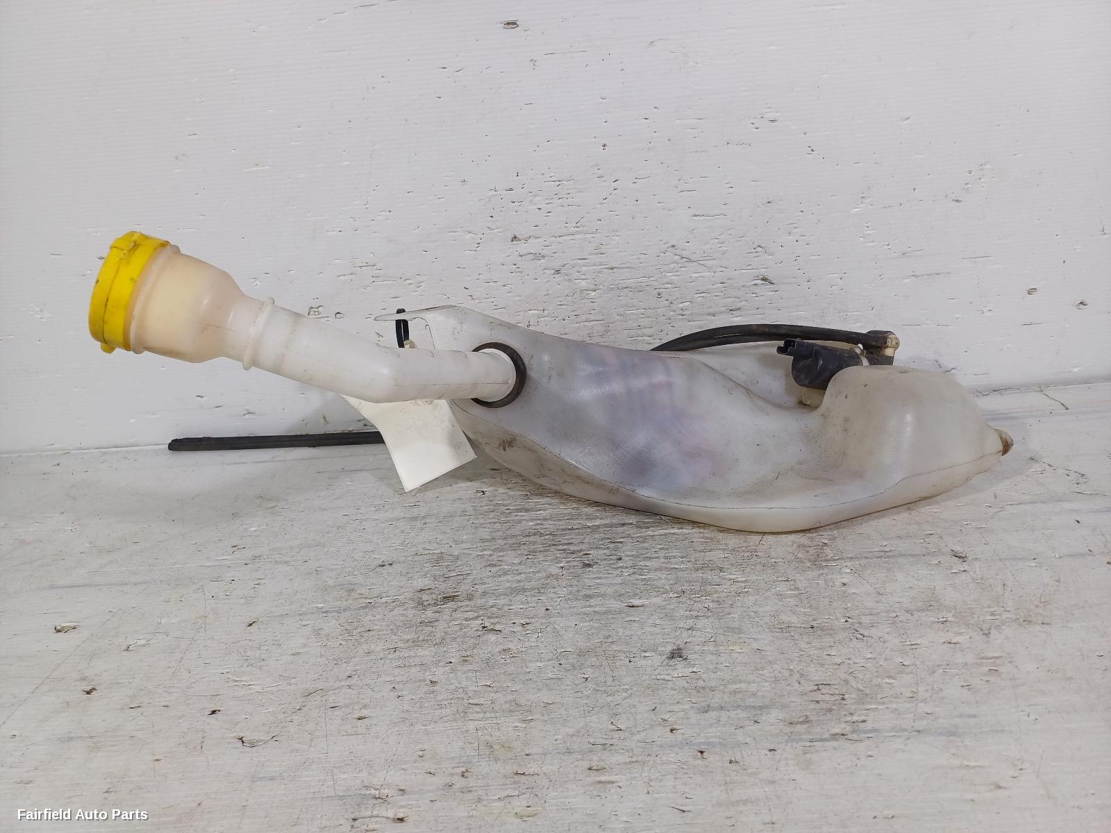 2010-2016 Renault Megane Washer Bottle
