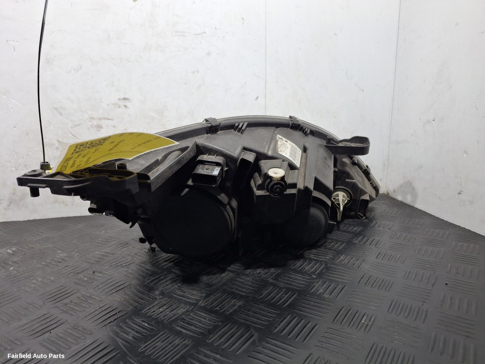 2014-2017 Peugeot 308 Left Headlamp