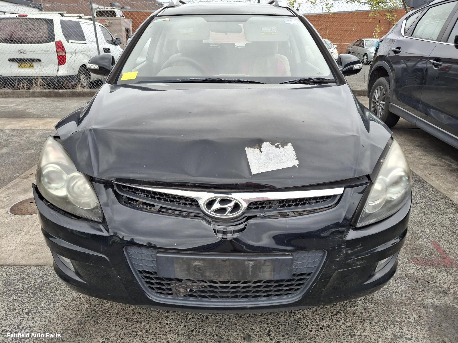 2007-2012 Hyundai I30 Left Guard