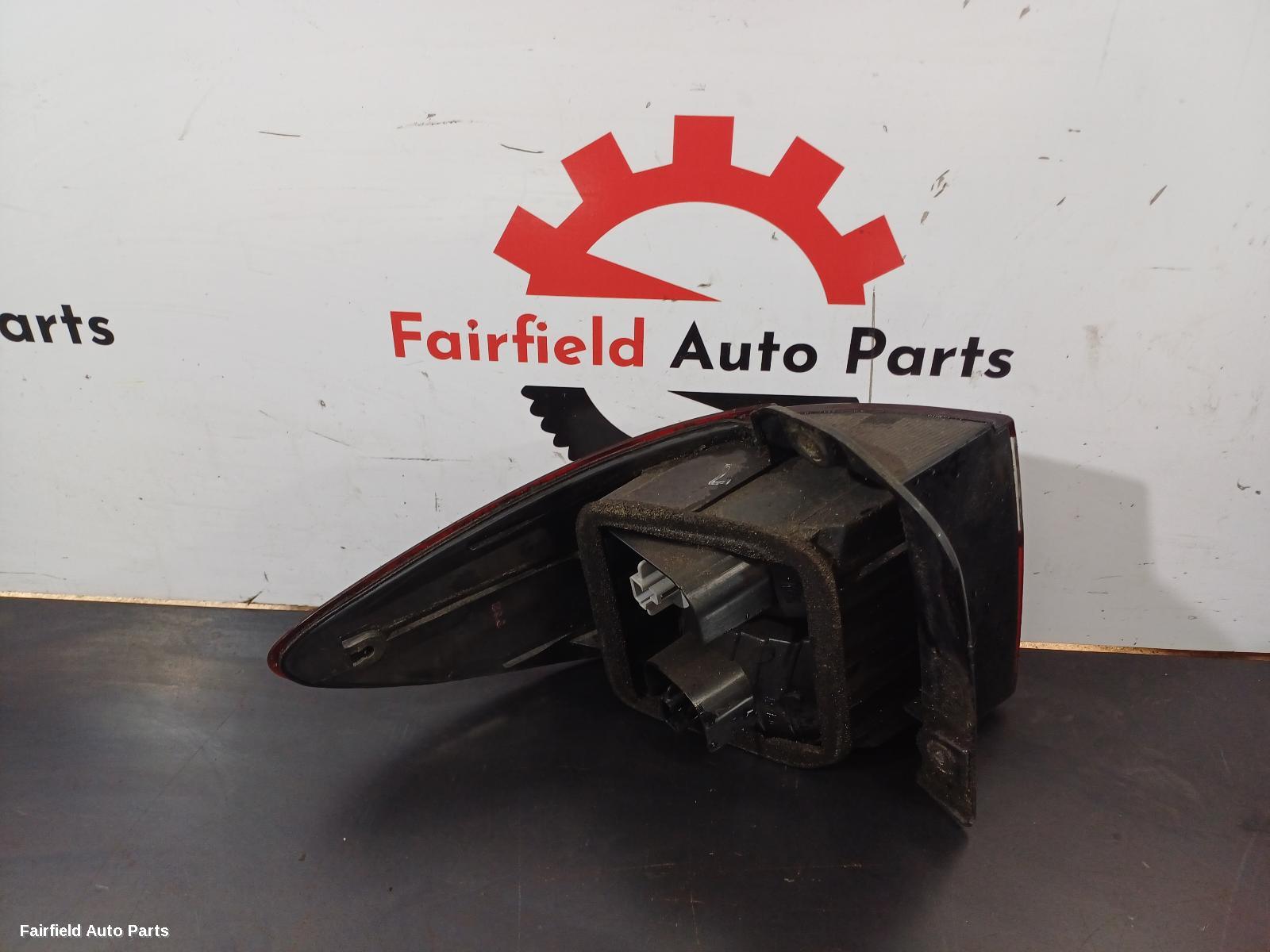 2000-2003 Toyota Estima Right Taillight