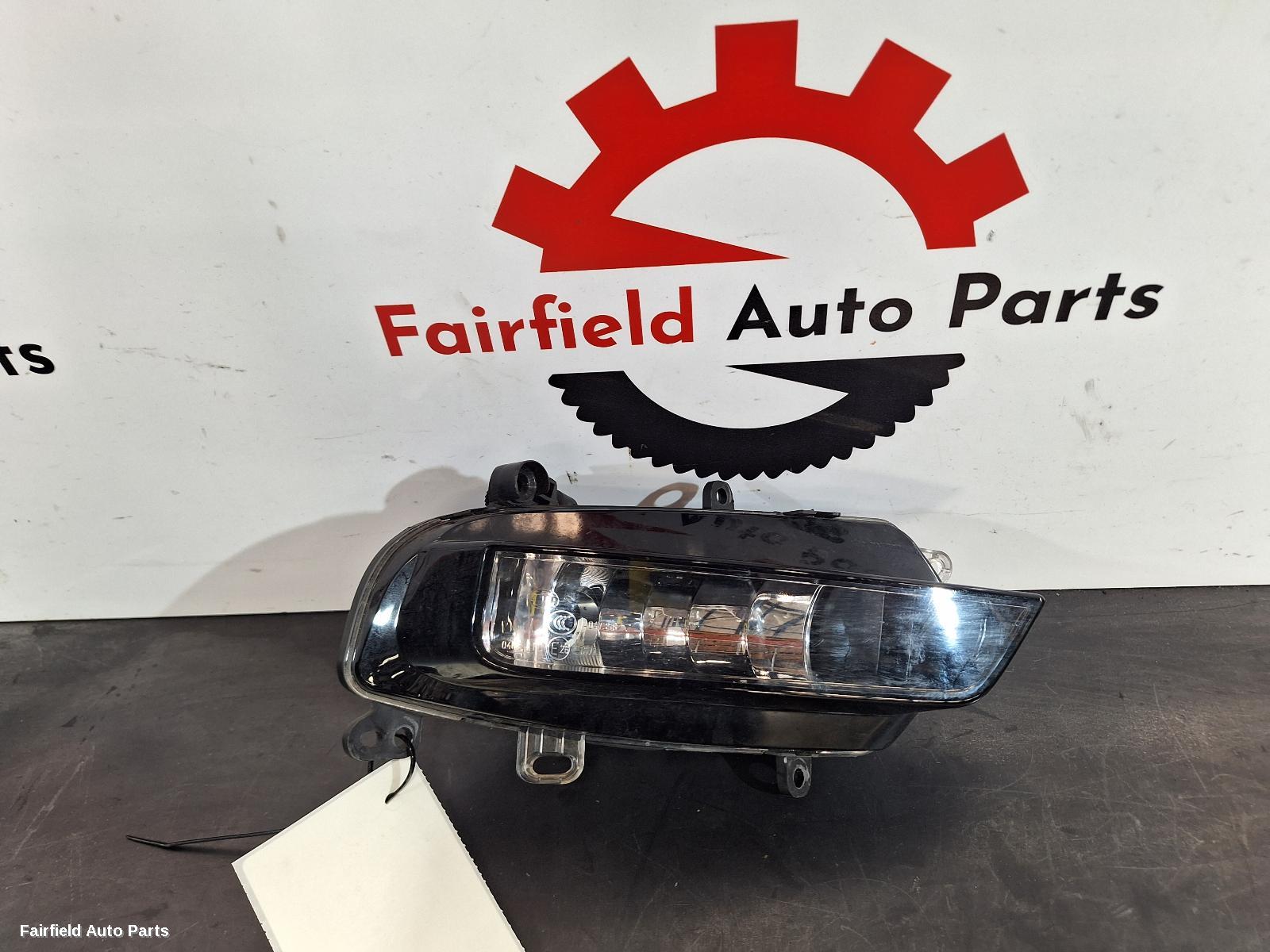 2015-2018 Audi A1 Right Indicator Fog Side