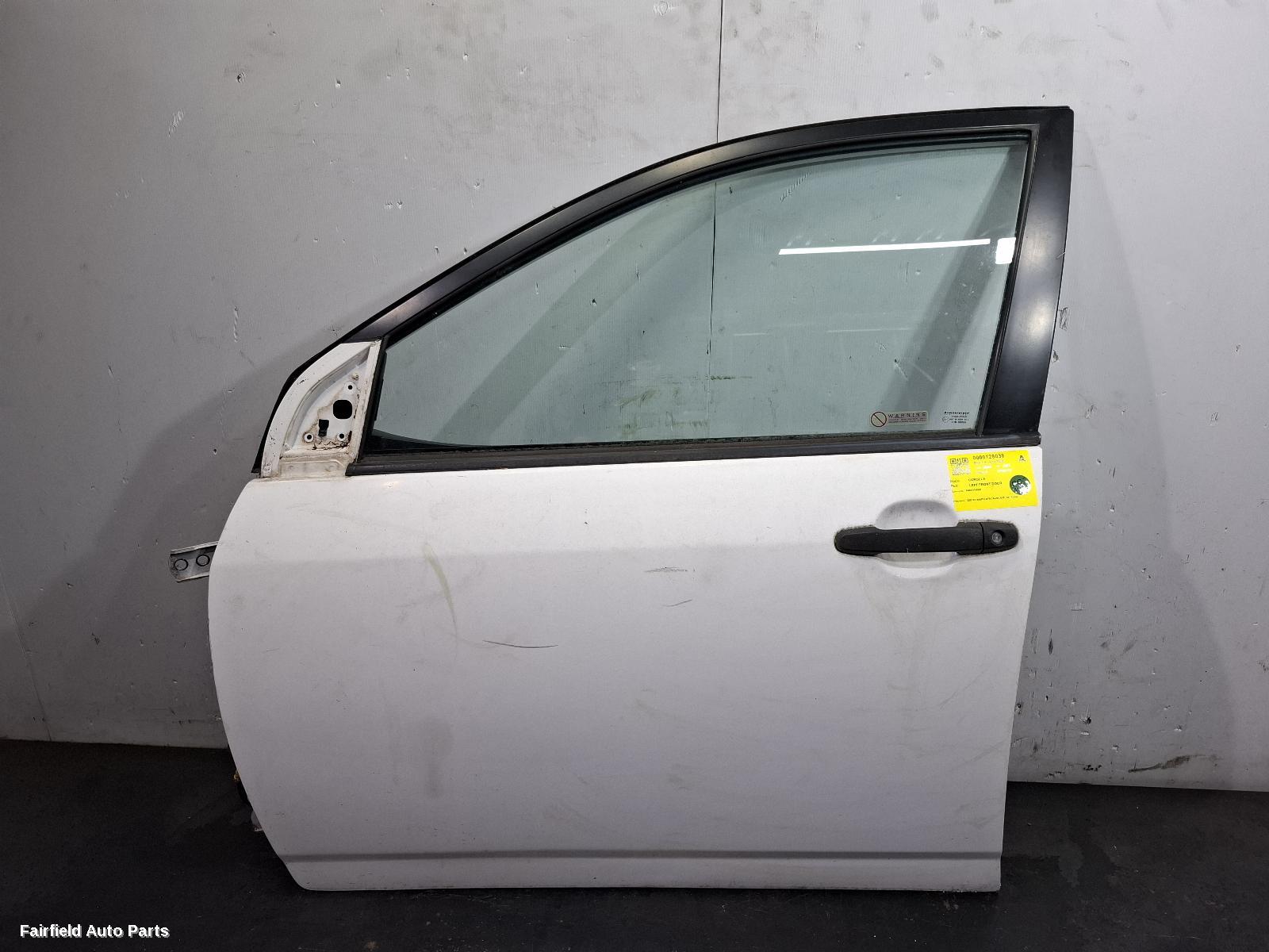 2003-2007 Toyota Corolla Left Front Door