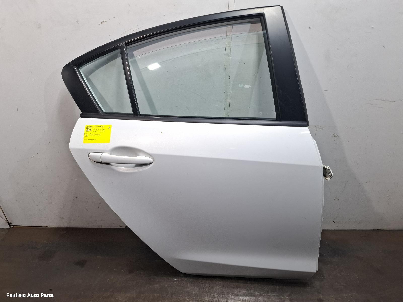 2009-2013 Mazda 3 Right Rear Door Sliding