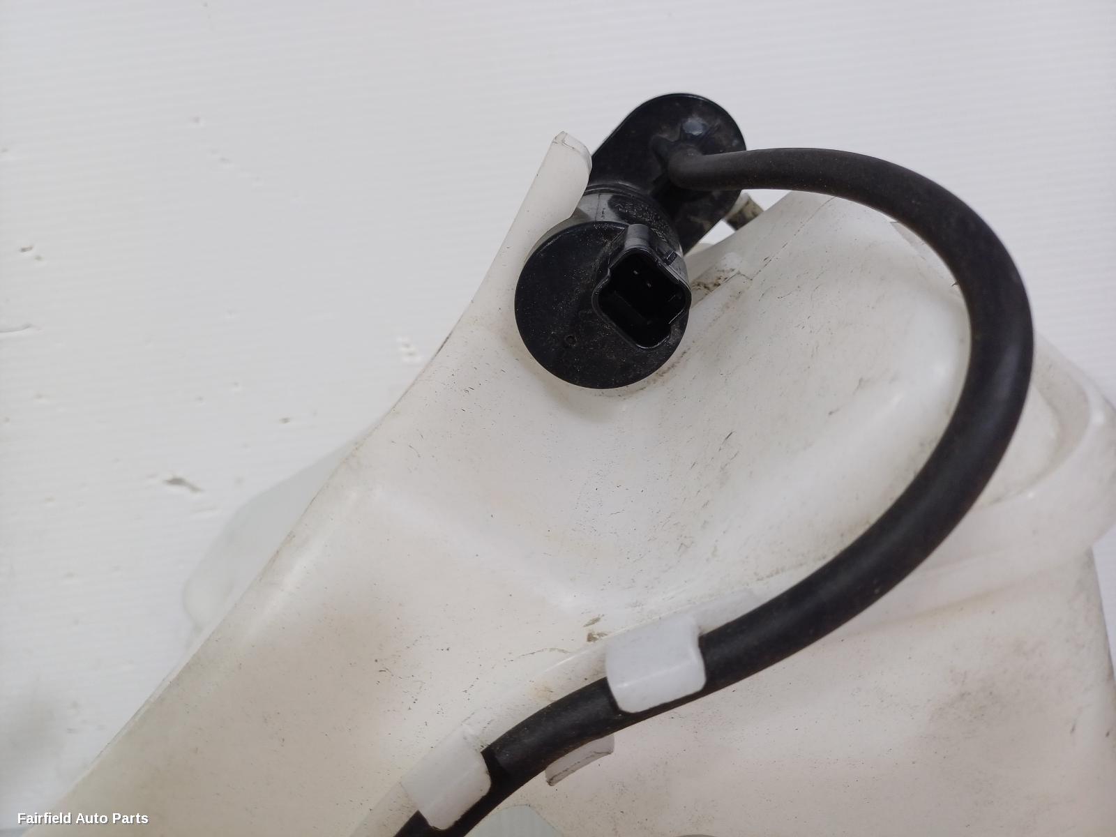 2020-2026 Renault Captur Washer Bottle