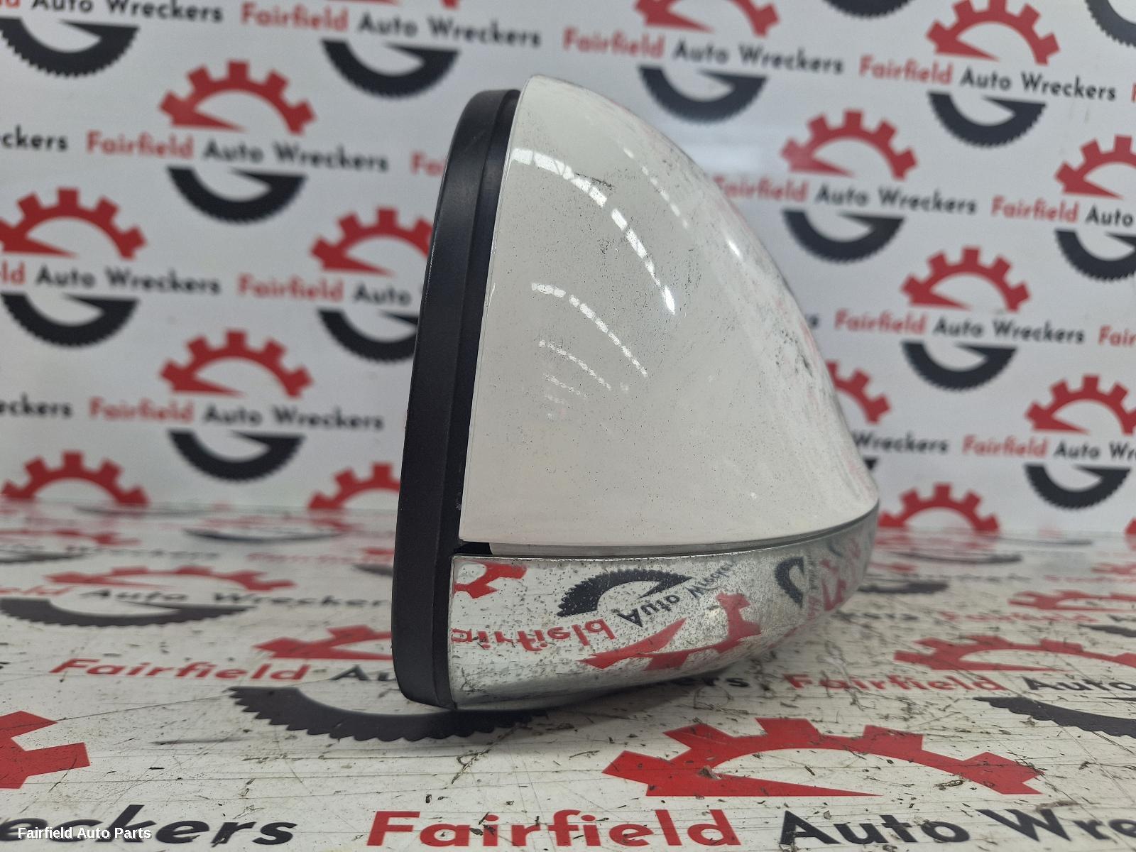 2013-2022 Volkswagen Amarok Right Door Mirror