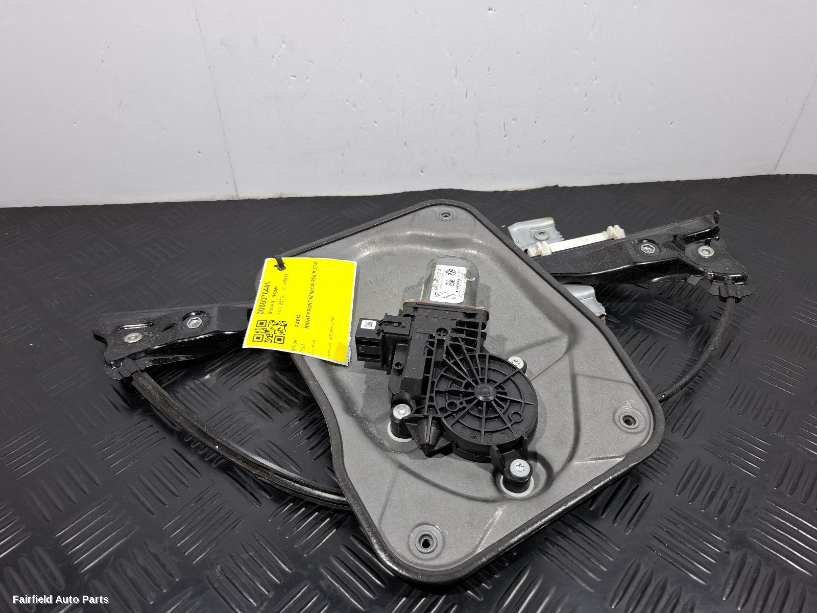 2011-2015 Skoda Fabia Right Front Window Reg Motor