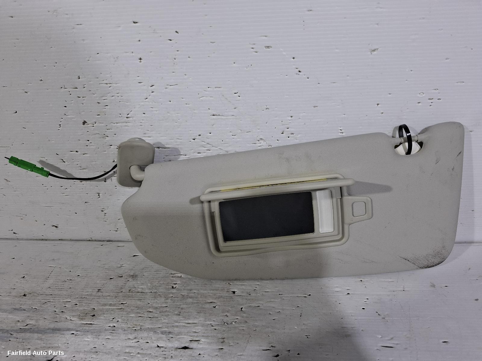 2017-2025 Volvo Xc60 Sunvisor