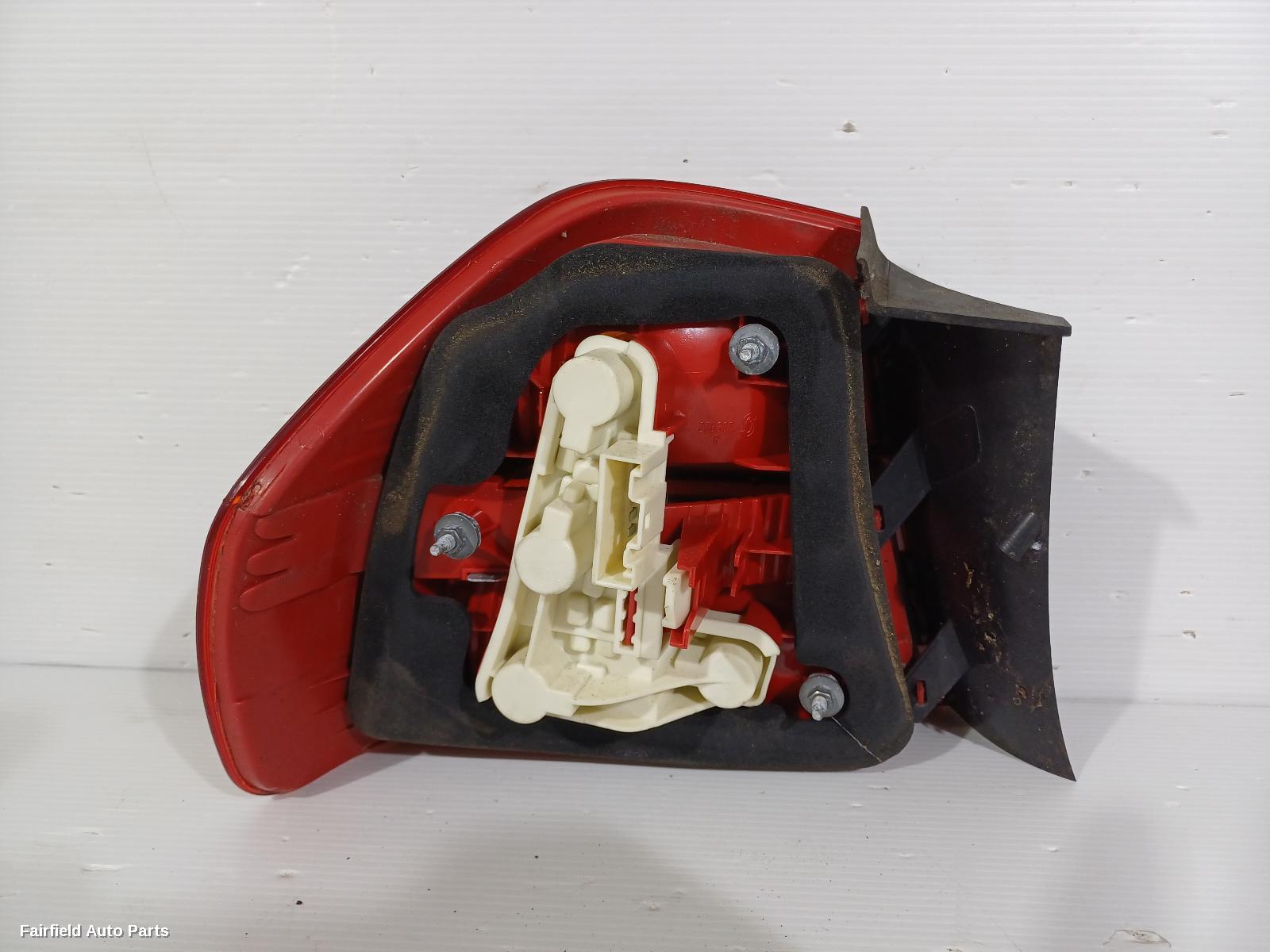 2005-2008 Bmw 3 Series Right Taillight