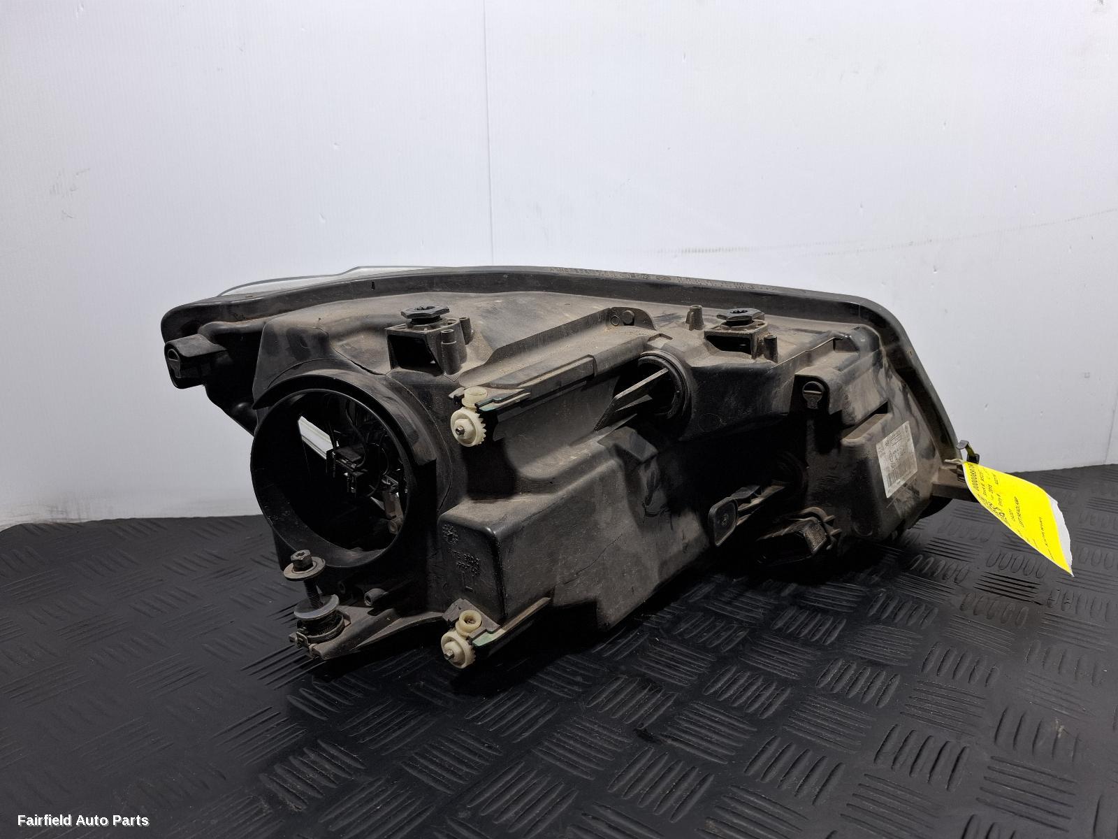 2010-2015 Volkswagen Caddy Left Headlamp