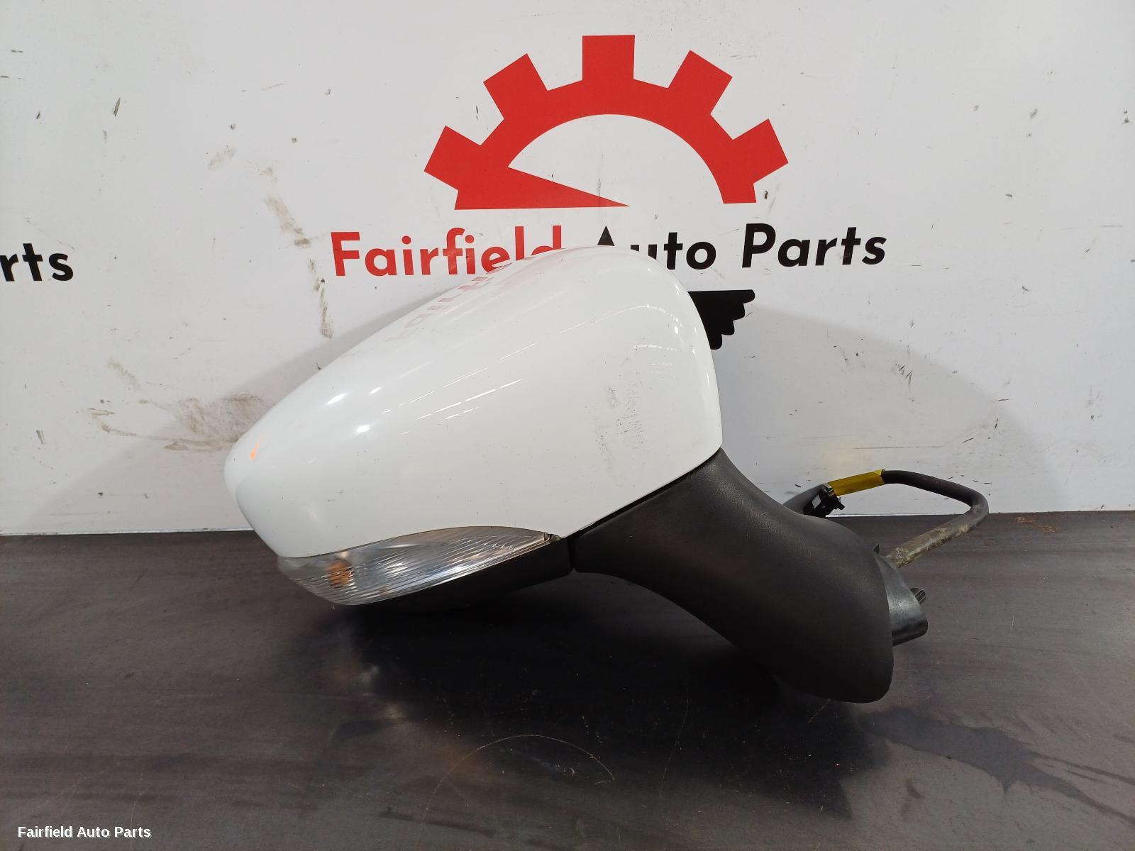 2016-2019 Renault Clio Right Door Mirror