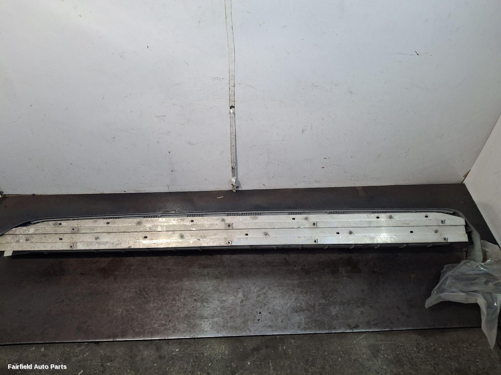 2017-2025 Ldv D90 Side Step Skirt