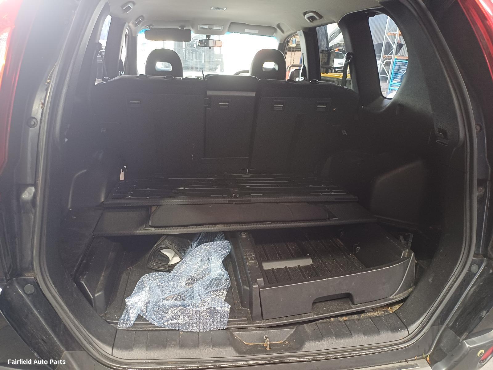 2007-2013 Nissan Xtrail Washer Bottle