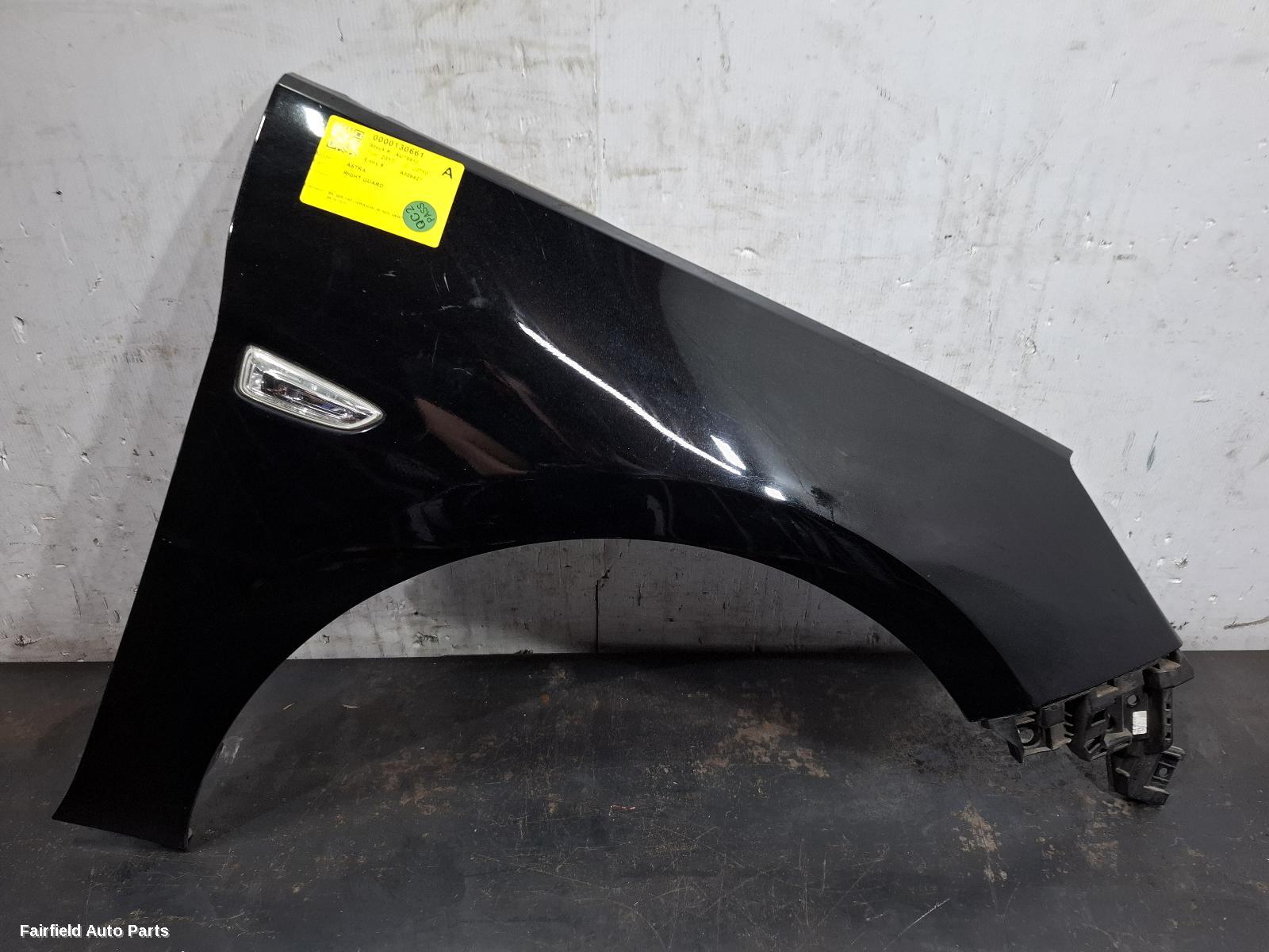 2016-2020 Holden Astra Right Guard