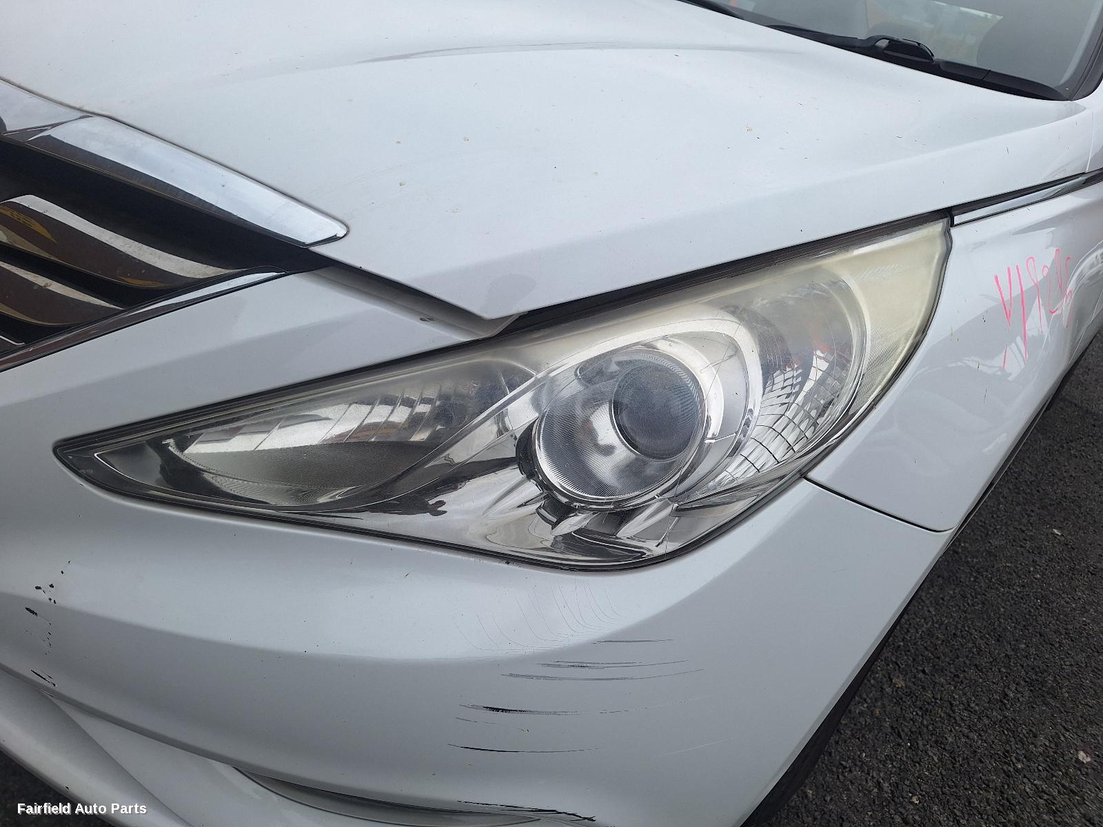 2010-2014 Hyundai I45 Washer Bottle