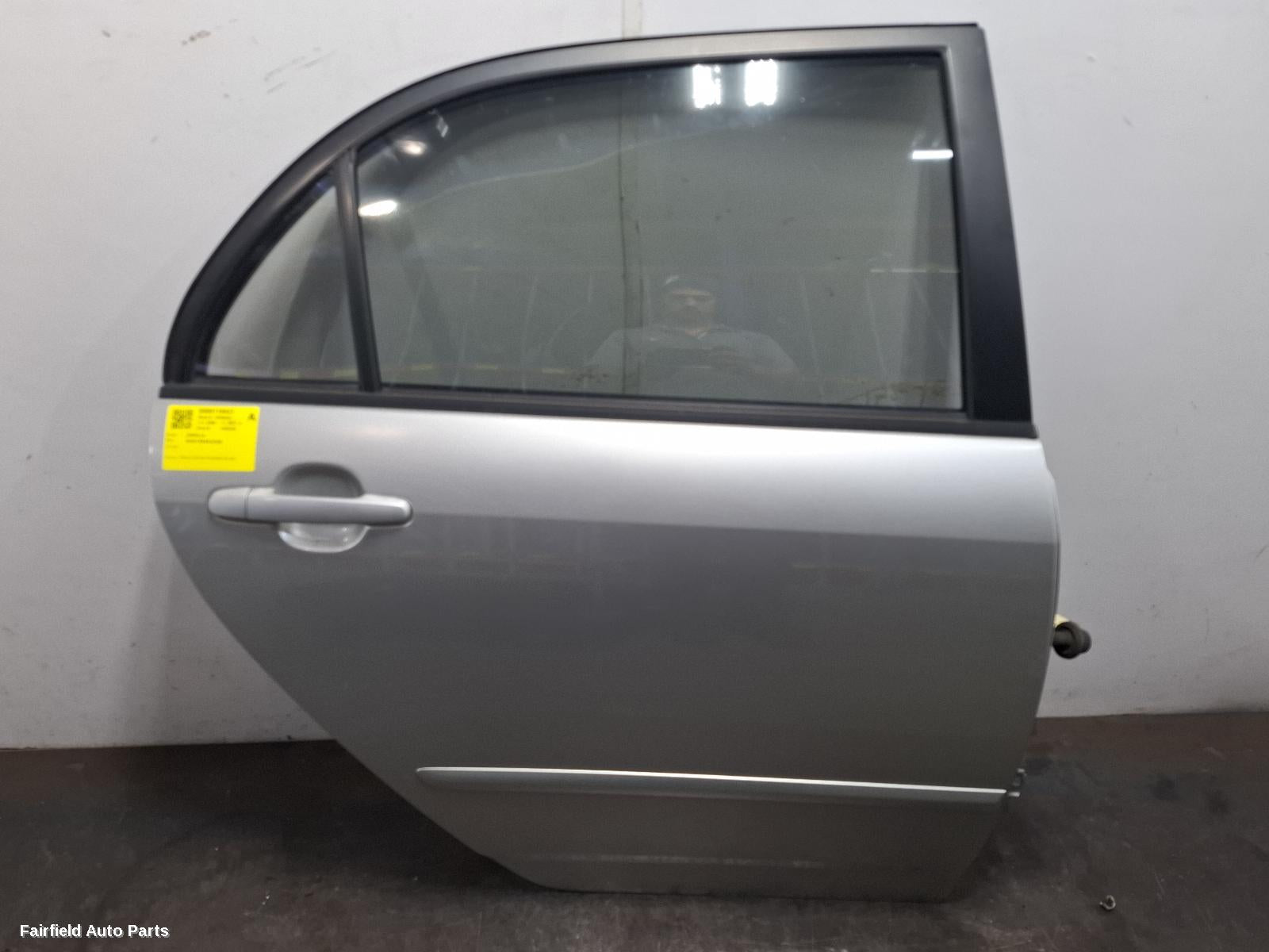 2001-2007 Toyota Corolla Right Rear Door Sliding