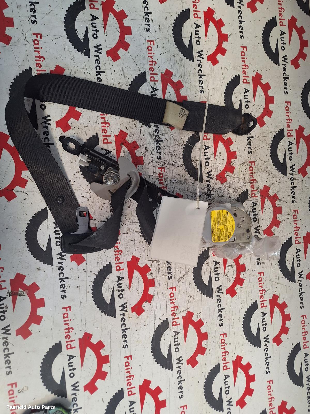 2007-2010 Toyota Kluger Seatbelt Stalk
