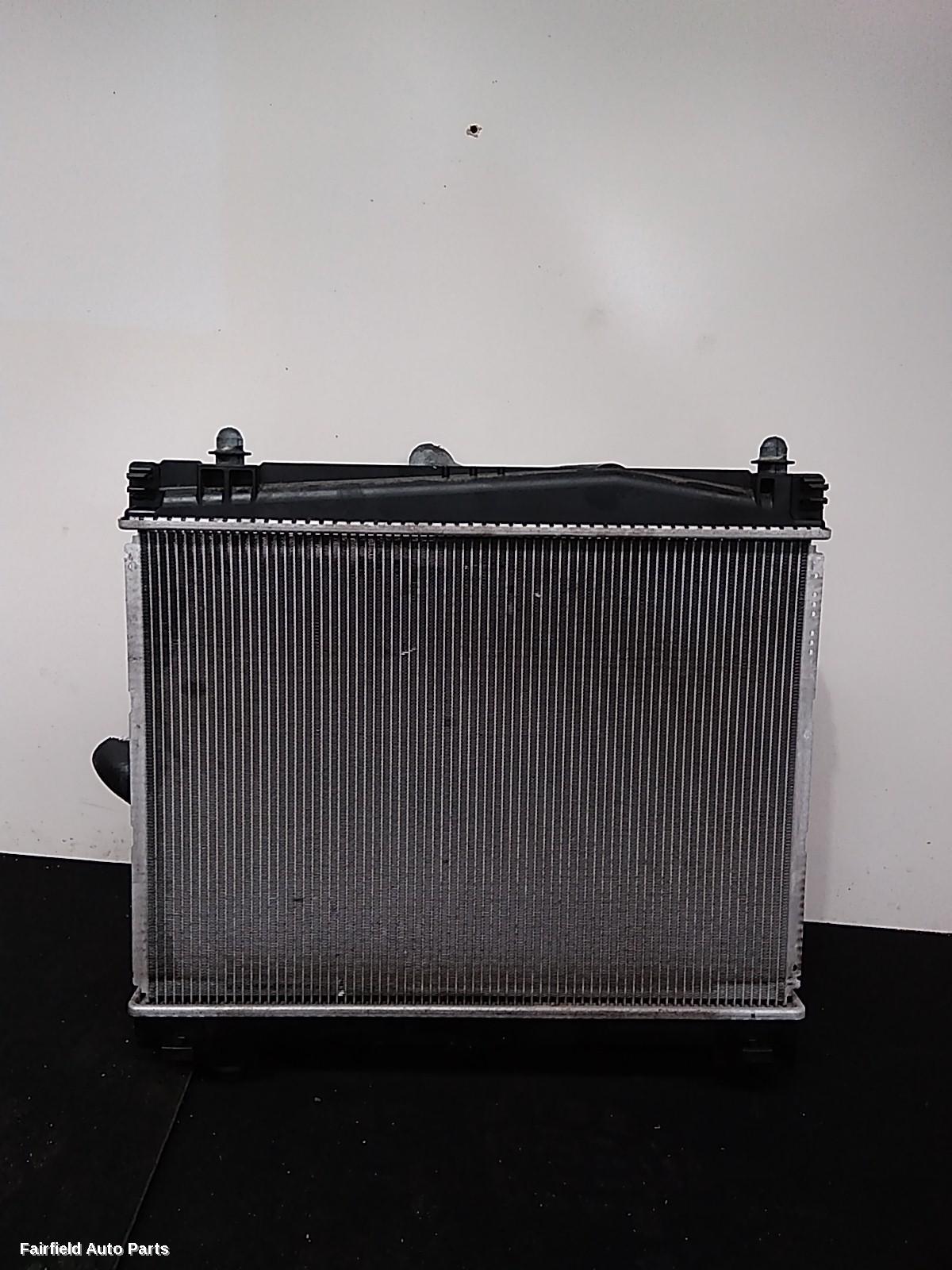 2016-2019 Toyota Yaris Radiator