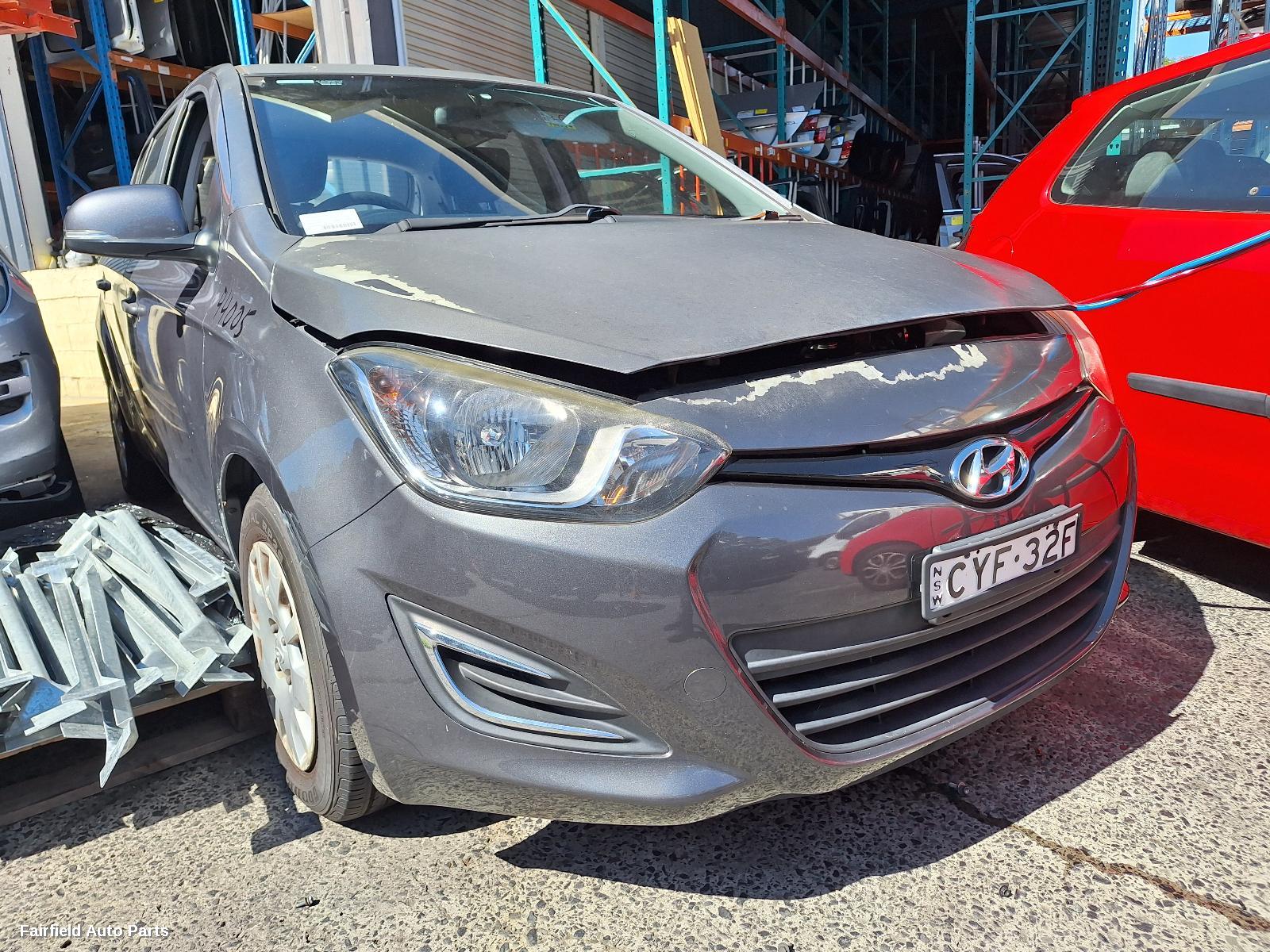 2012-2015 Hyundai I20 Left Guard