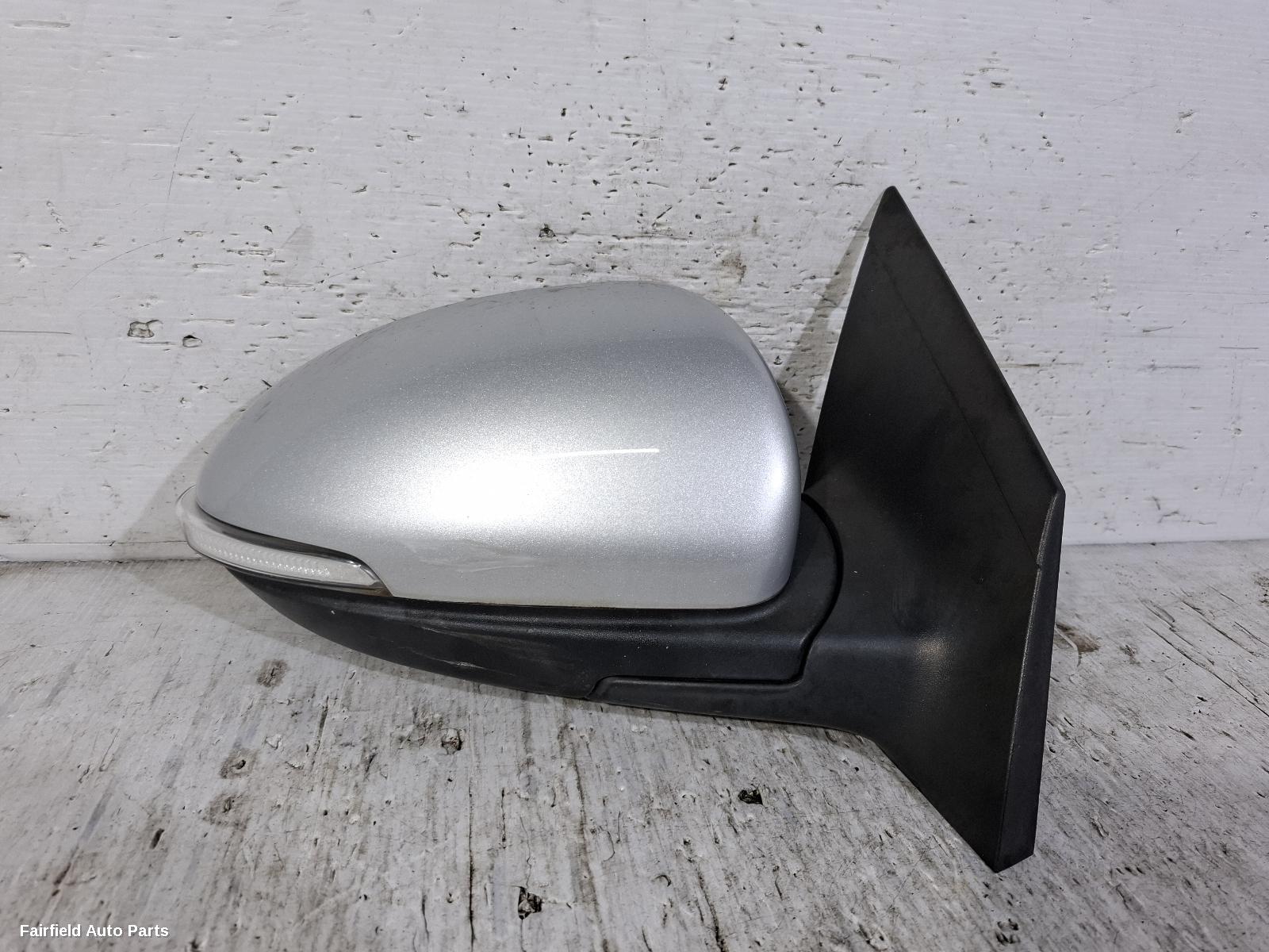 2015-2017 Holden Cruze Right Door Mirror