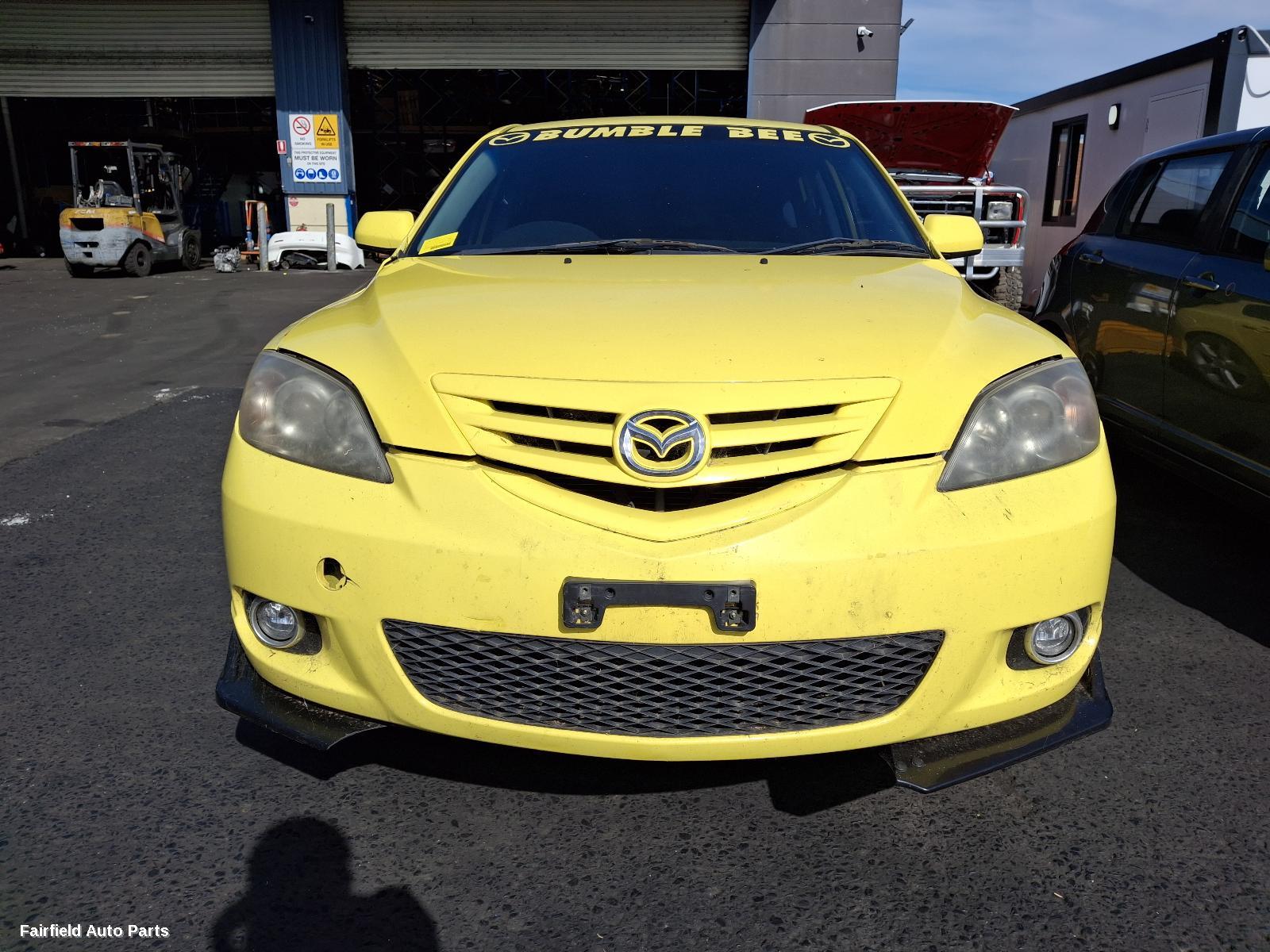 2003-2009 Mazda 3 Right Guard