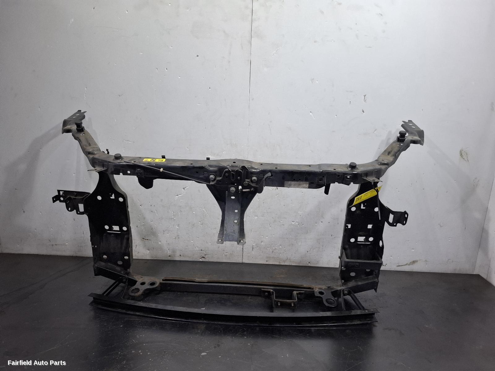 2010-2014 Nissan Dualis Radiator Support