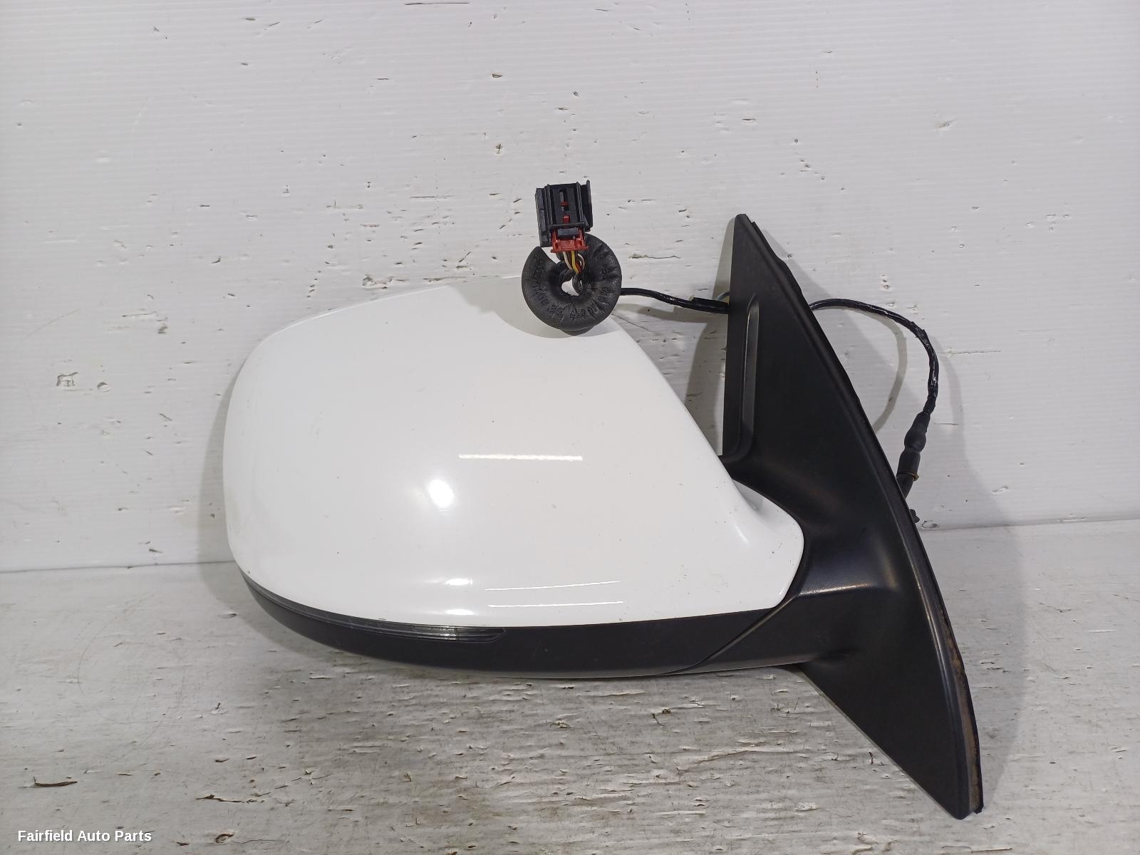 2009-2015 Audi Q7 Right Door Mirror