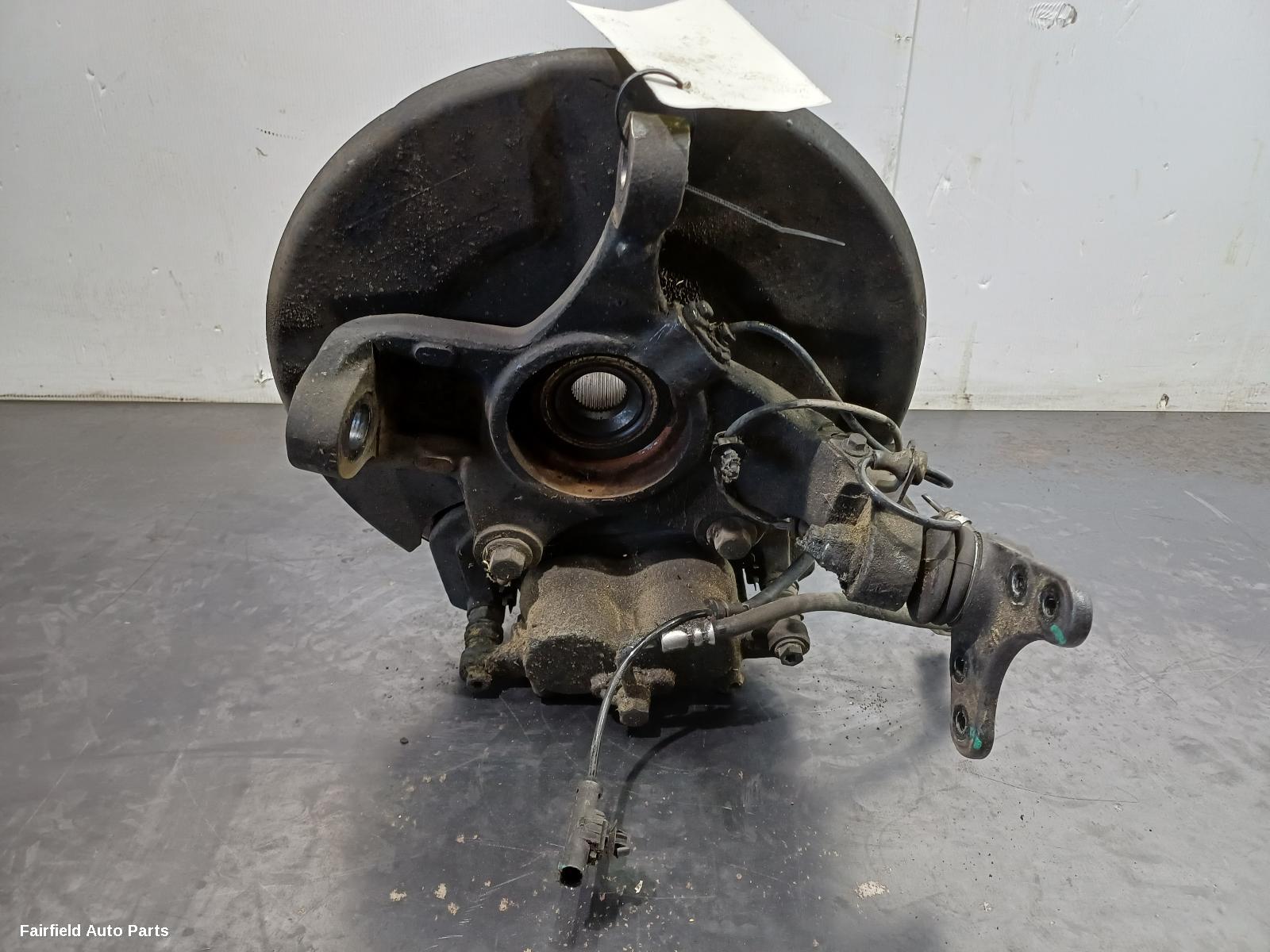 2017-2025 Ldv D90 Right Front Hub Assembly